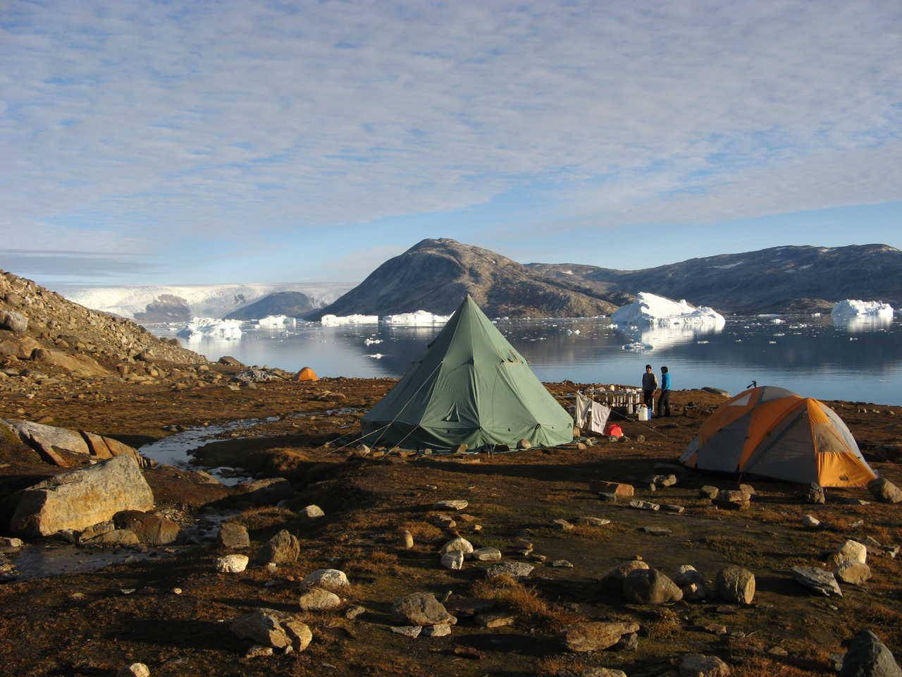 Bivouac près des icebers et glaciers, Groenland