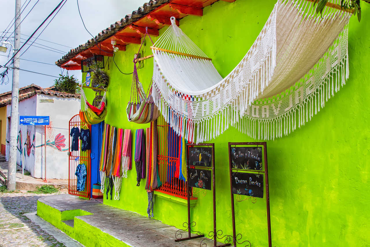 boutique-locale-de-hamac-suchitoto