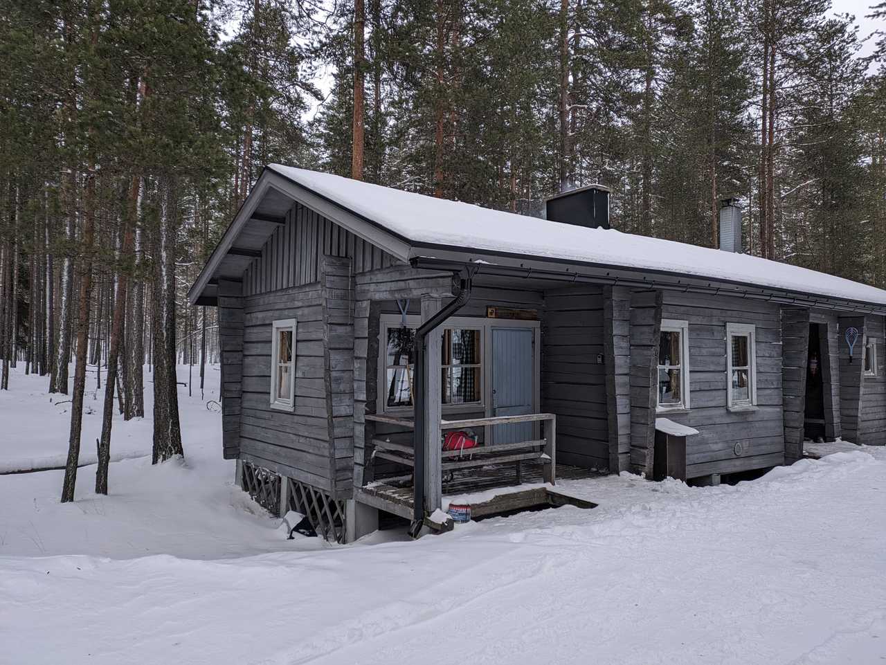 Cabane de Peurapirtti à Hossa pendant le raid chiens