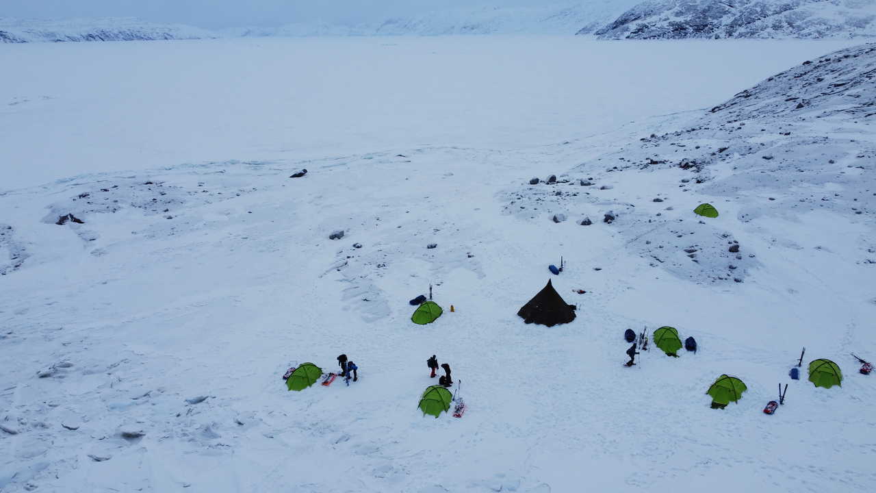 Camp de base au Groenland