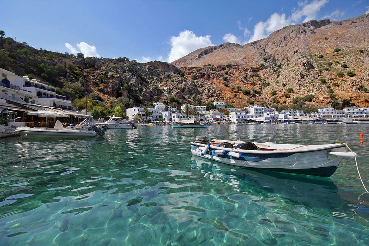 Crete, le petit port de Loutro