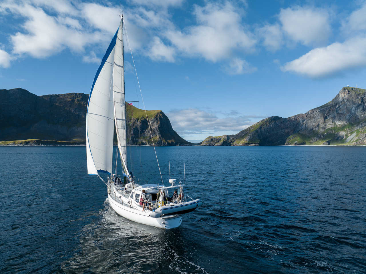 Croisière en voilier en Norvège dans les îles Lofoten