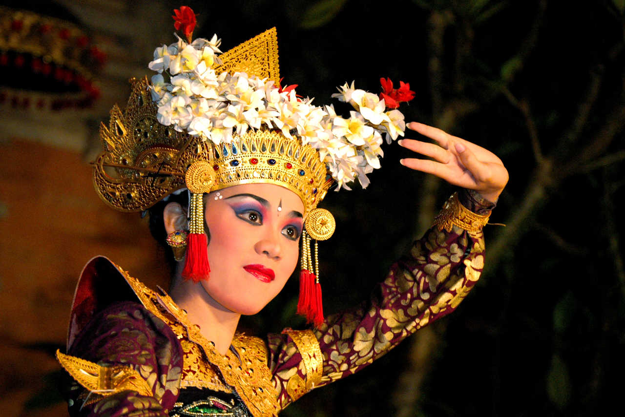 Danseuse traditionnelle Bali
