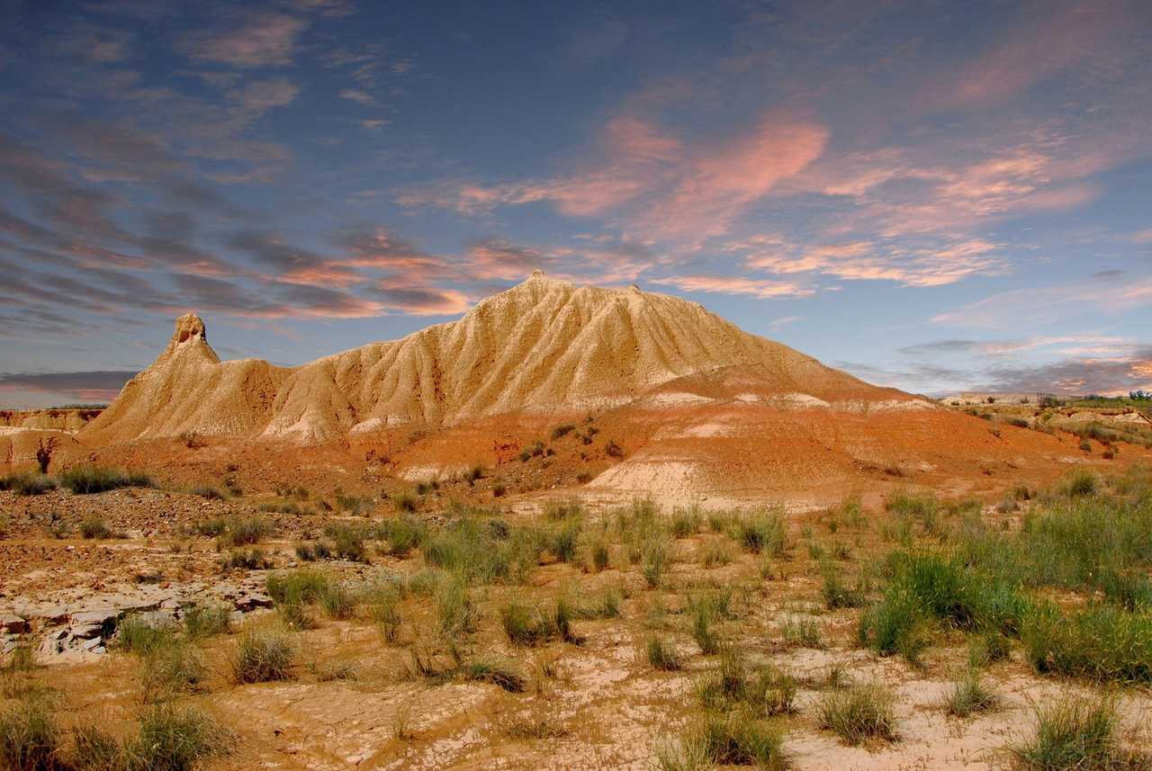 désert des Bardenas dans les Pyrénées en Espagne