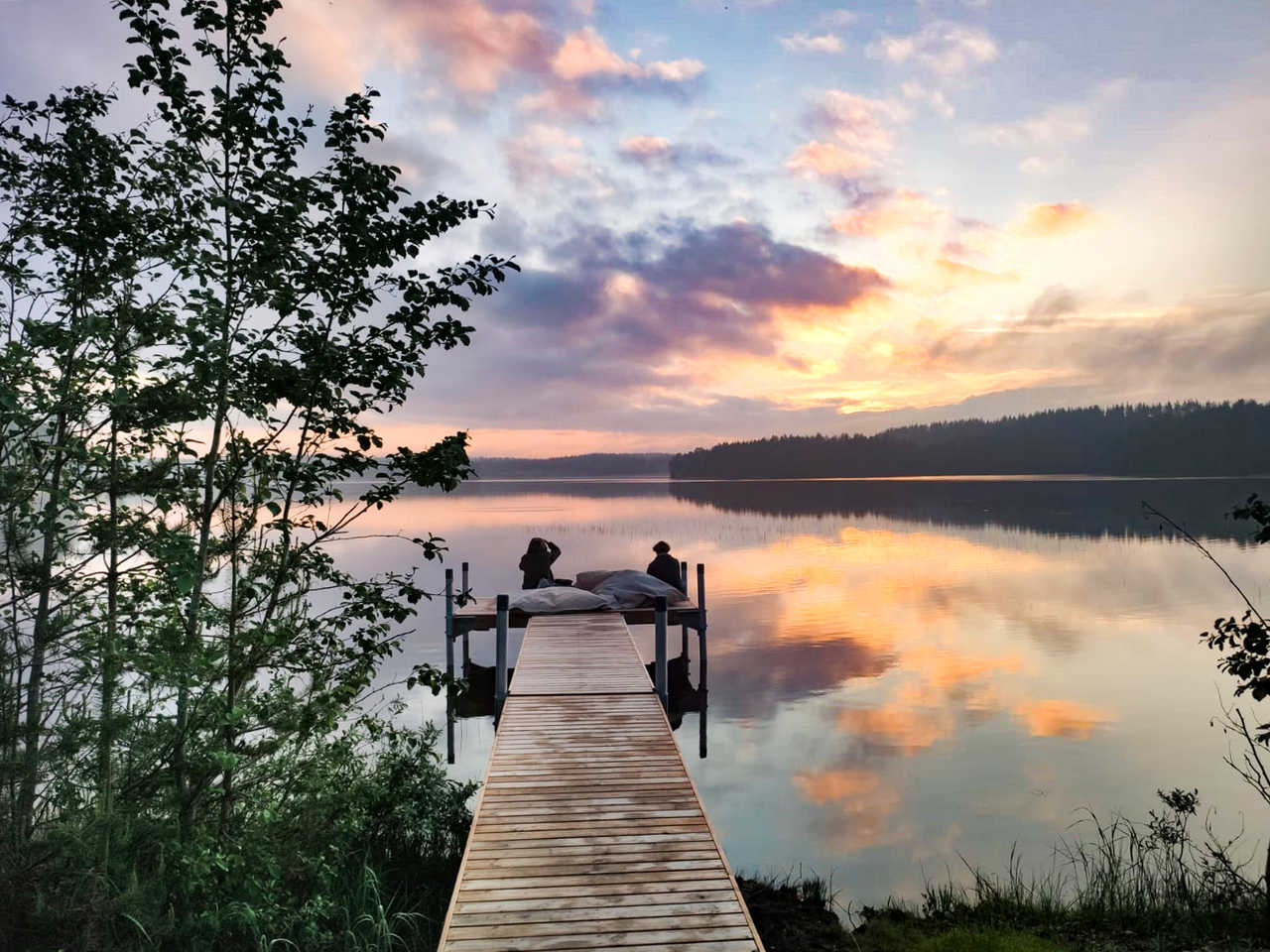 Détente au bord du lac, Finlande