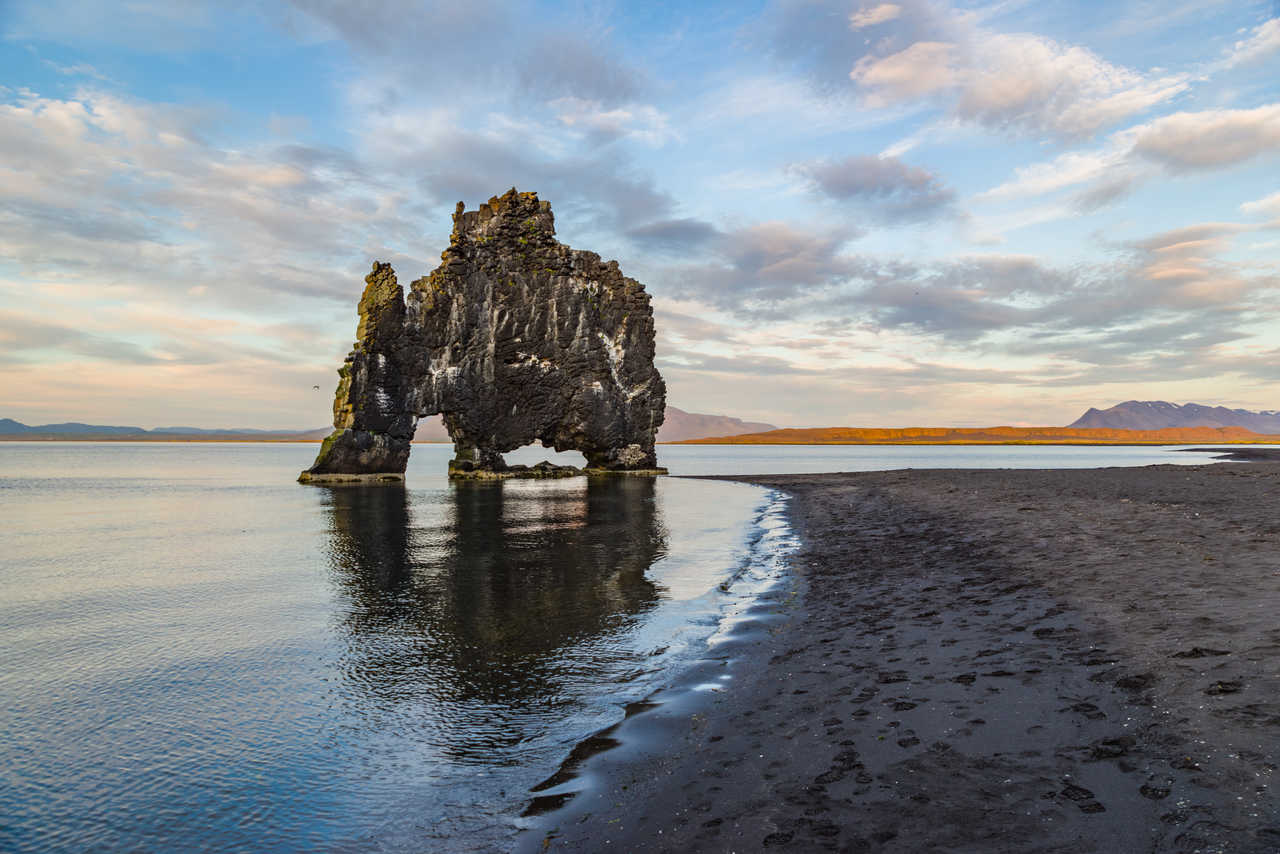 Double arches de Hvitserkur en Islande