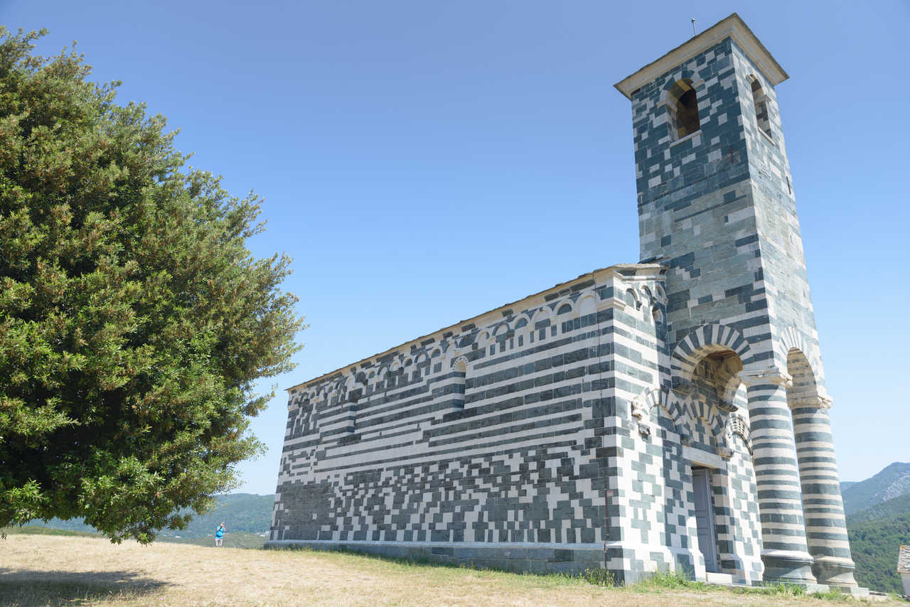 Eglise romane dans la région de Nebbiu, Haute Corse