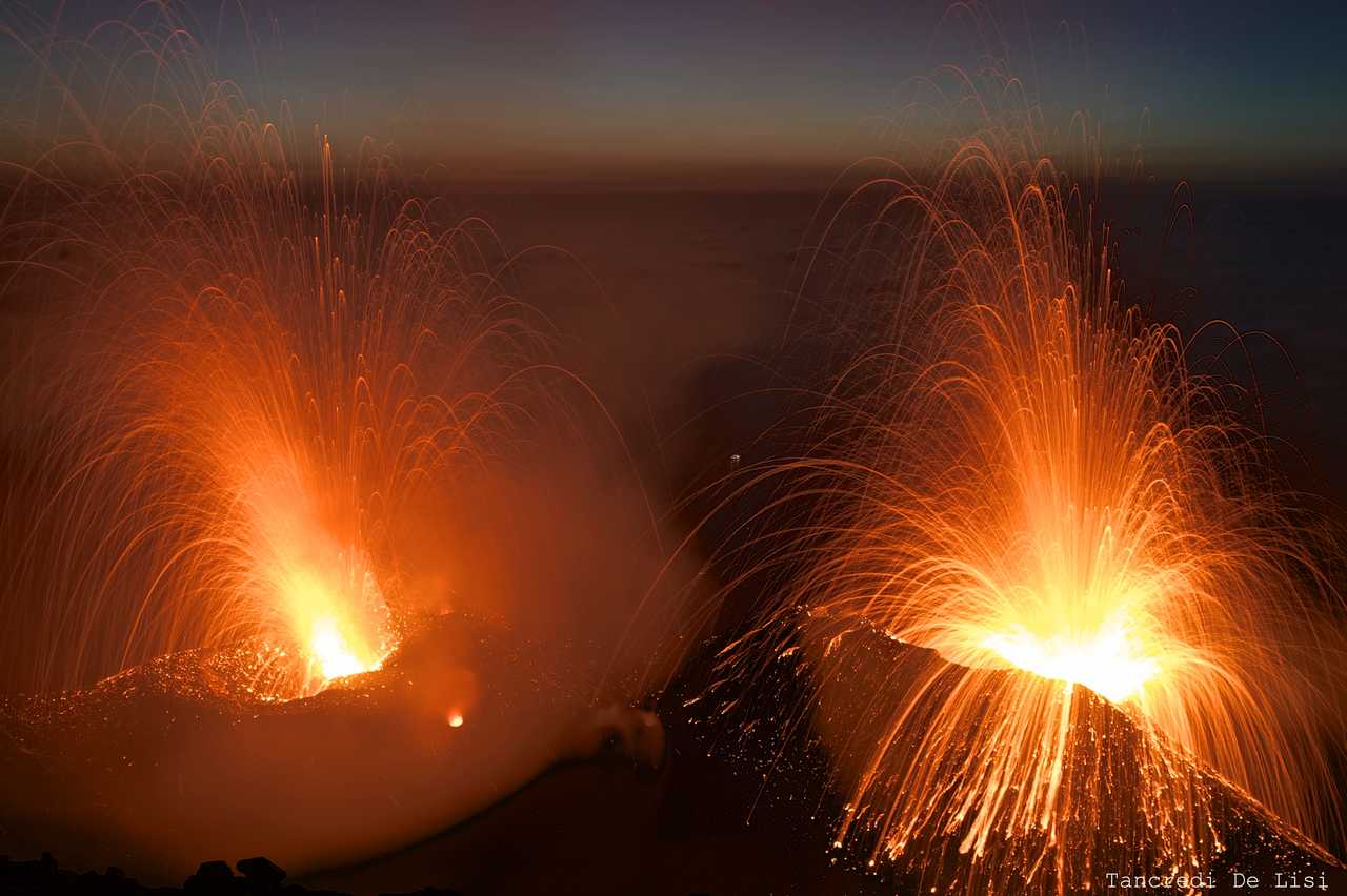 Éruption Stromboli, Sicile en Italie