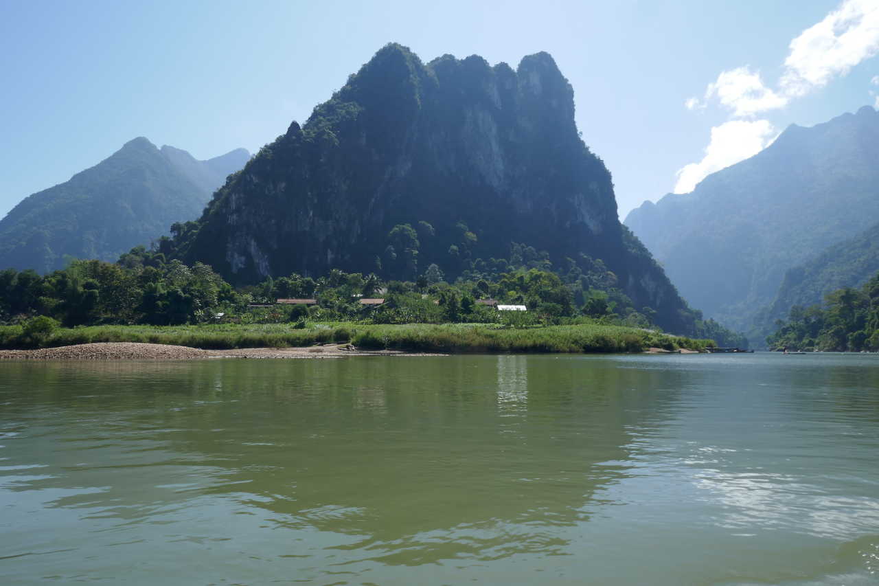 fleuve de Nam Ou au Laos
