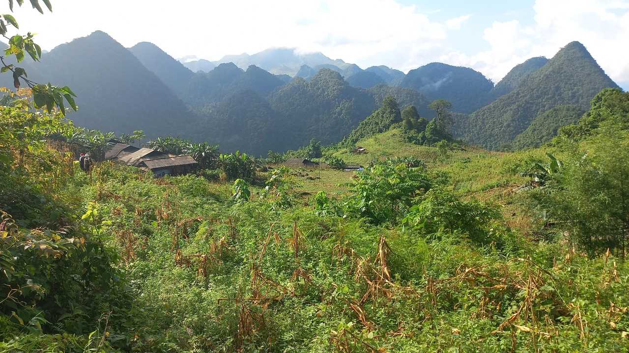 Habitations et paysage du Vietnam © Levasseur Emma Habitations et paysage du Vietnam