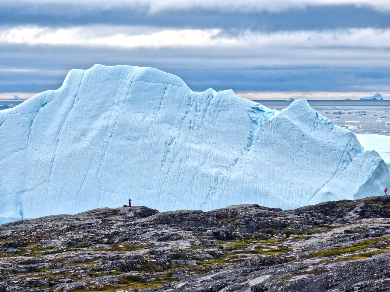 Iceberg géant du fjord glacé d'Ilulissat au Groenland