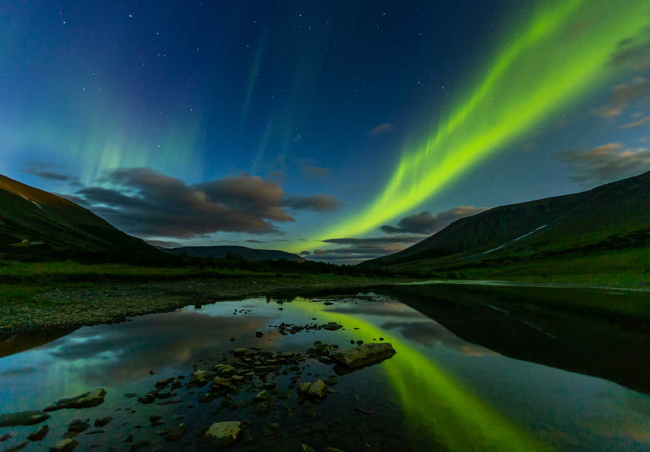 Islande l'automne sous les aurores boréales
