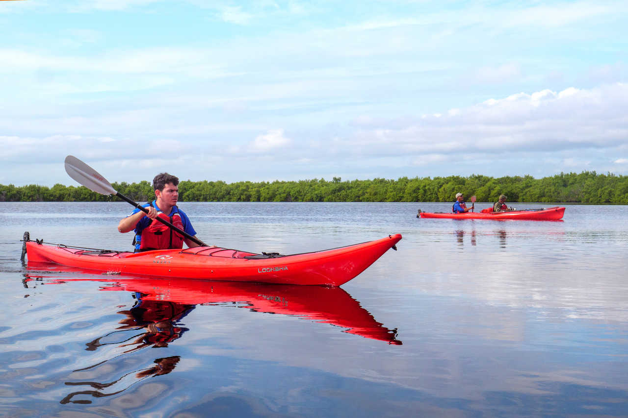 Kayak dans la laguna de las Salinas