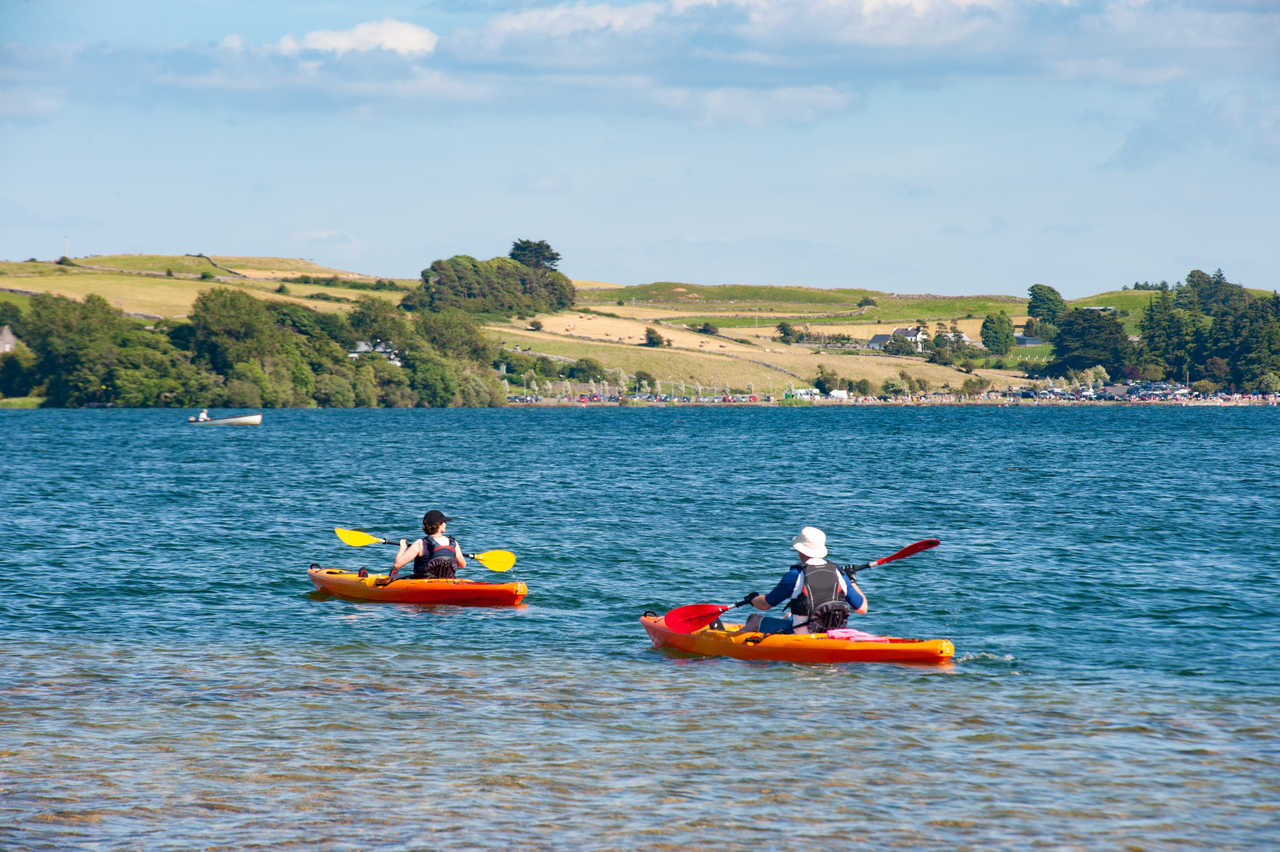 Kayak dans le Jura - Lac de Vouglans