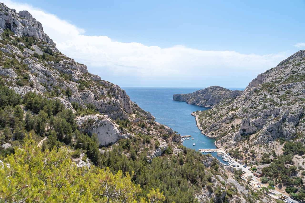 La calanque de Sormiou dans le sud de la France