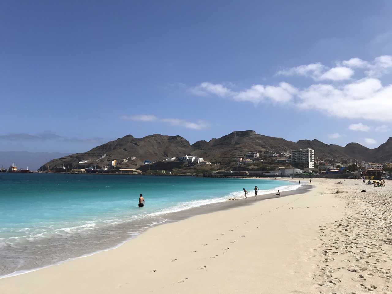 La plage de Mindelo