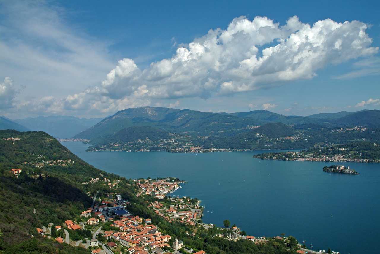 Lac de Côme vue des hauteurs