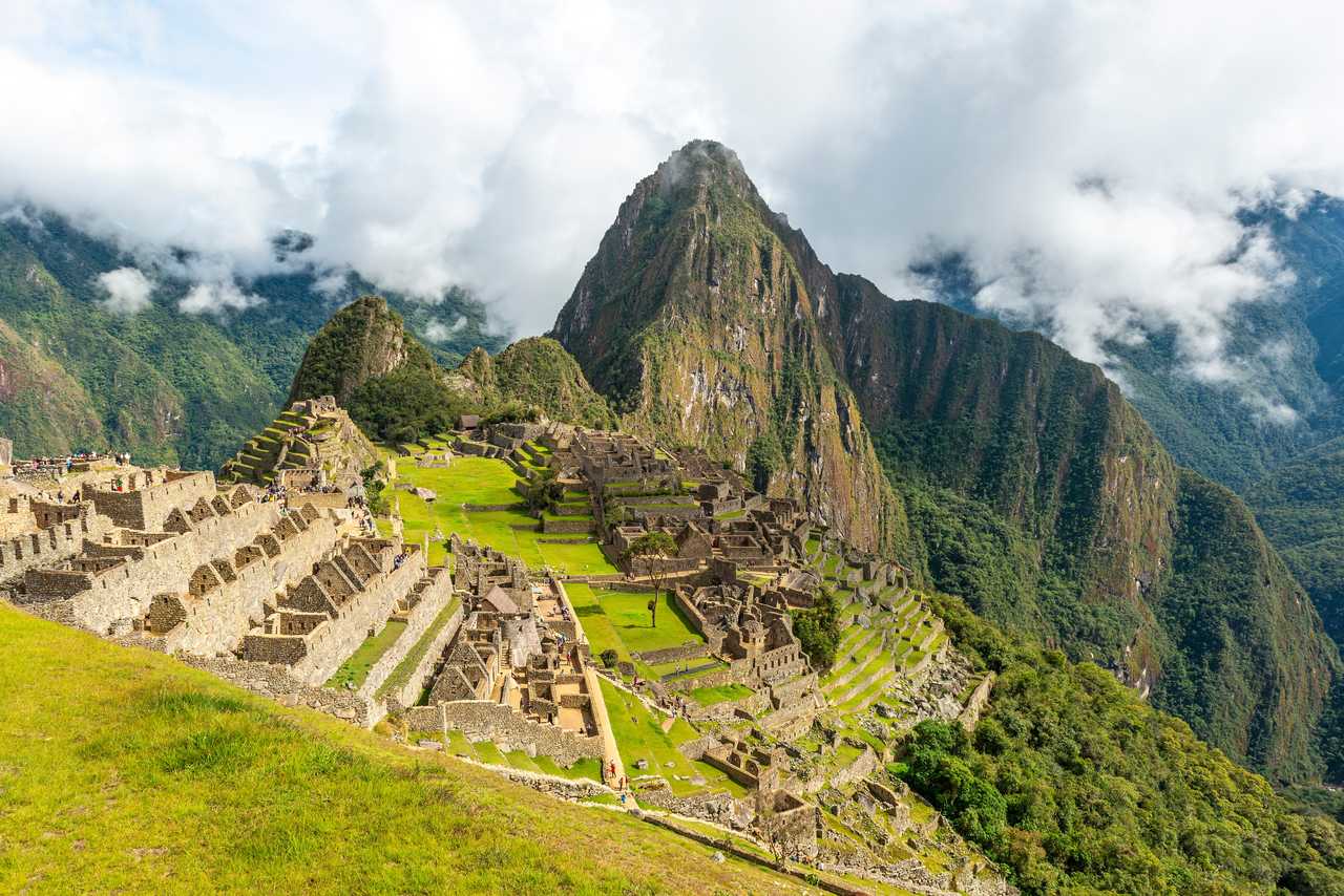 Le Machu Picchu dans les nuages, cité perdue des Incas