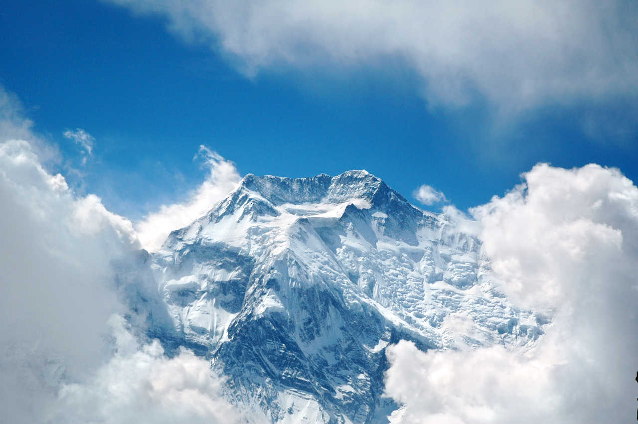 Le sommet de l'Annapurna II vue depuis l'avion