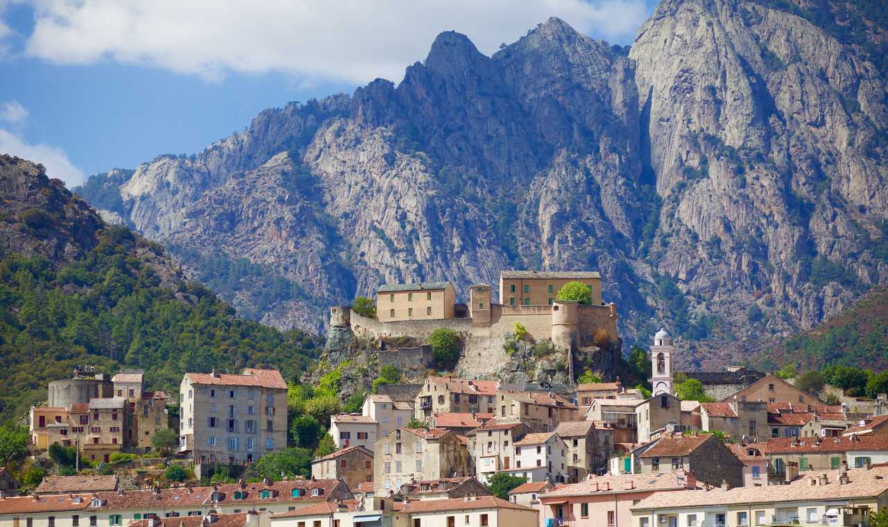 Le village de Corte, haute Corse