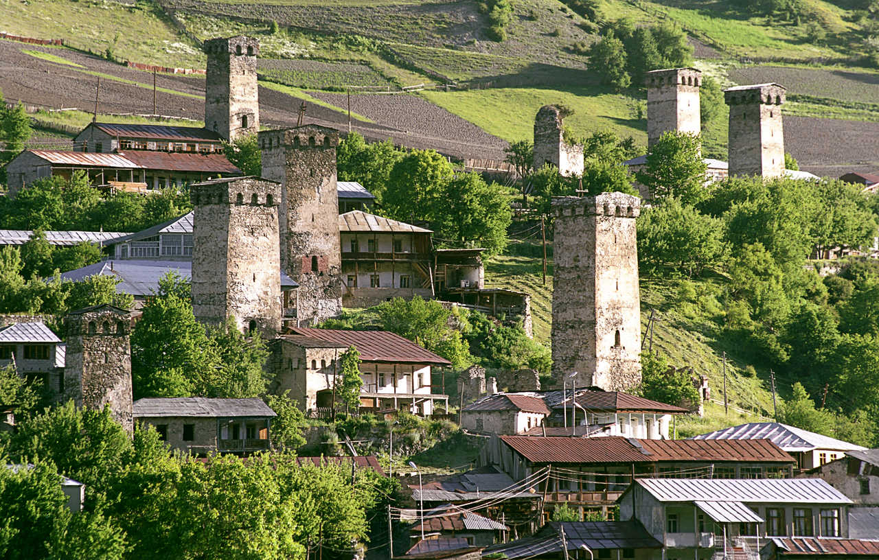 Les tours du village de Mestia