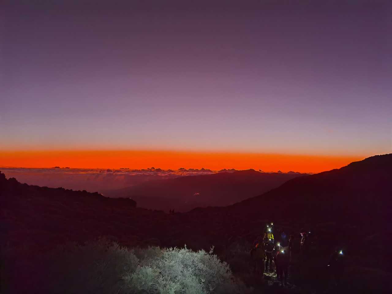 Lever de soleil au sommet du Piton des neiges