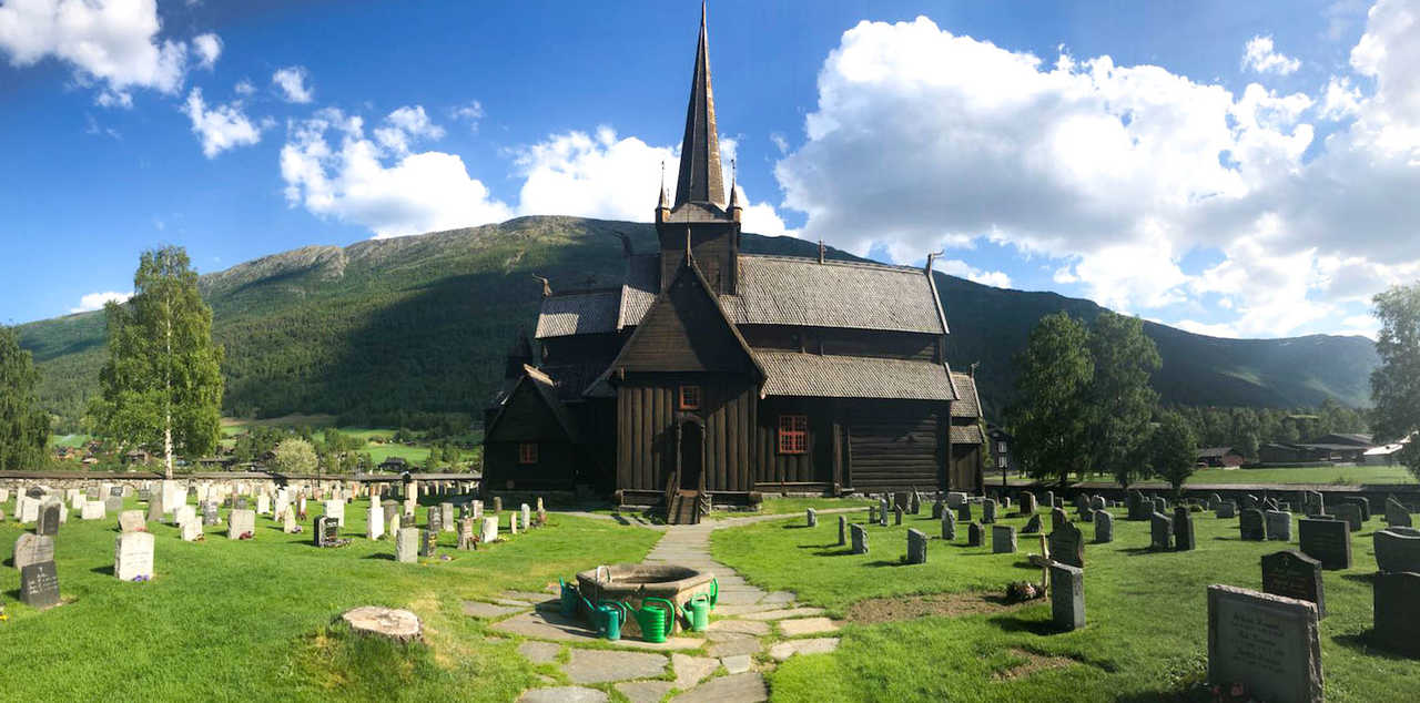 Lom Stavkirke, église en bois du Sud de la Norvège