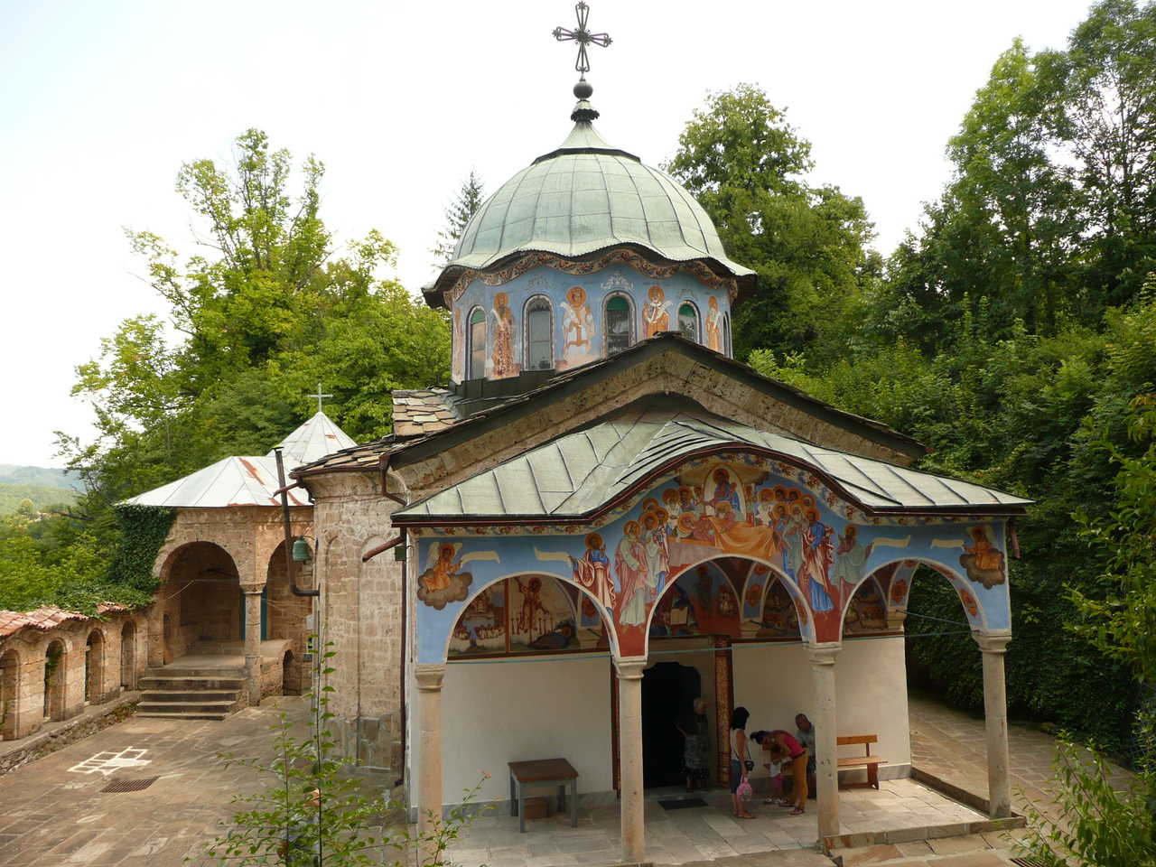 Monastère de Batchkovo au pied des Rhodopes