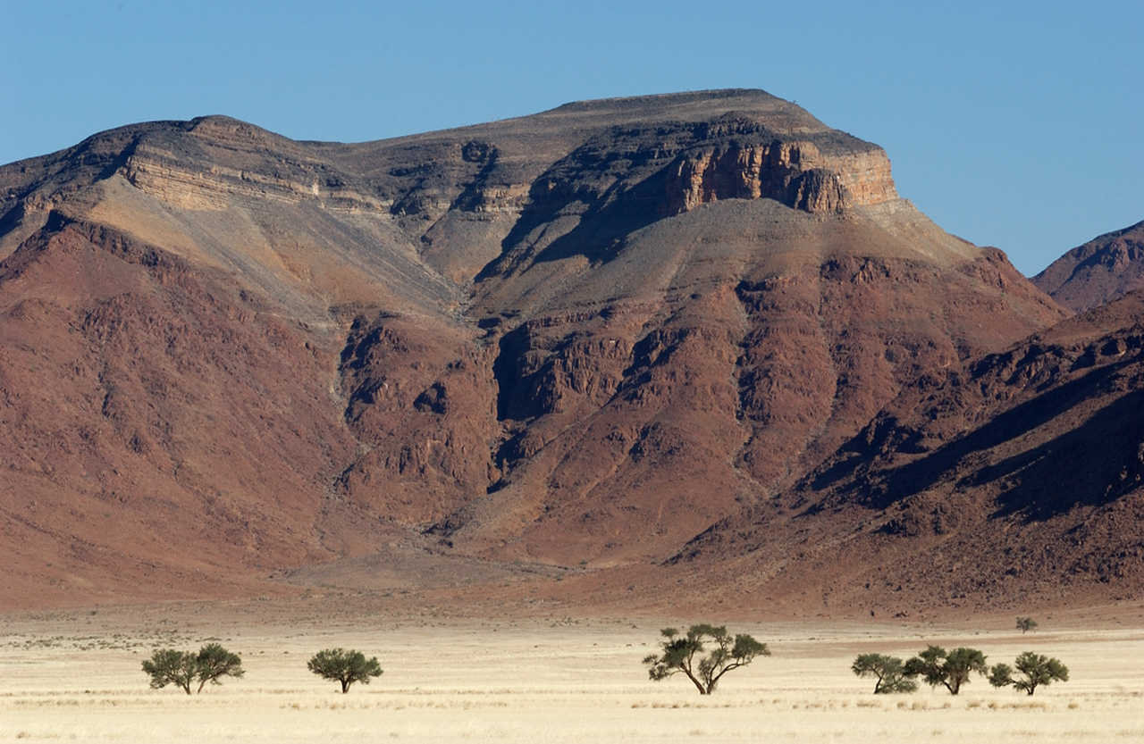 Paysage désertique et minéral du Namib Naukluft en Namibie