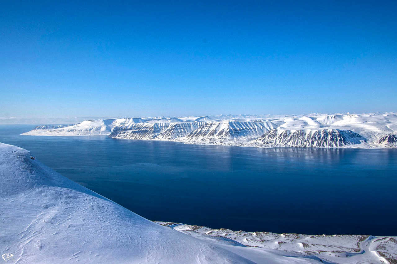 Paysage du haut Arctique en hiver près du Pole Nord