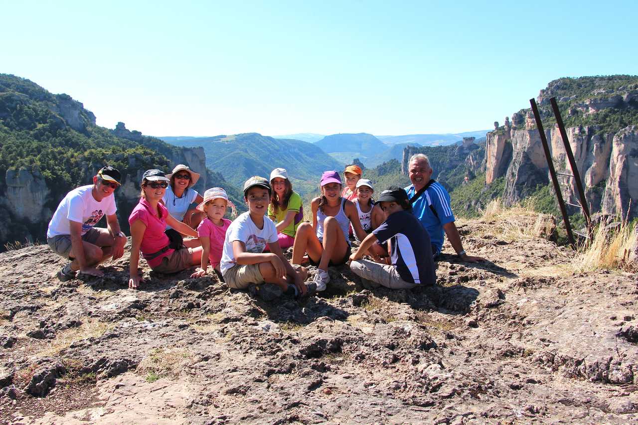 Petit groupe en famille dans les Gorges du Tarn, Massif Central