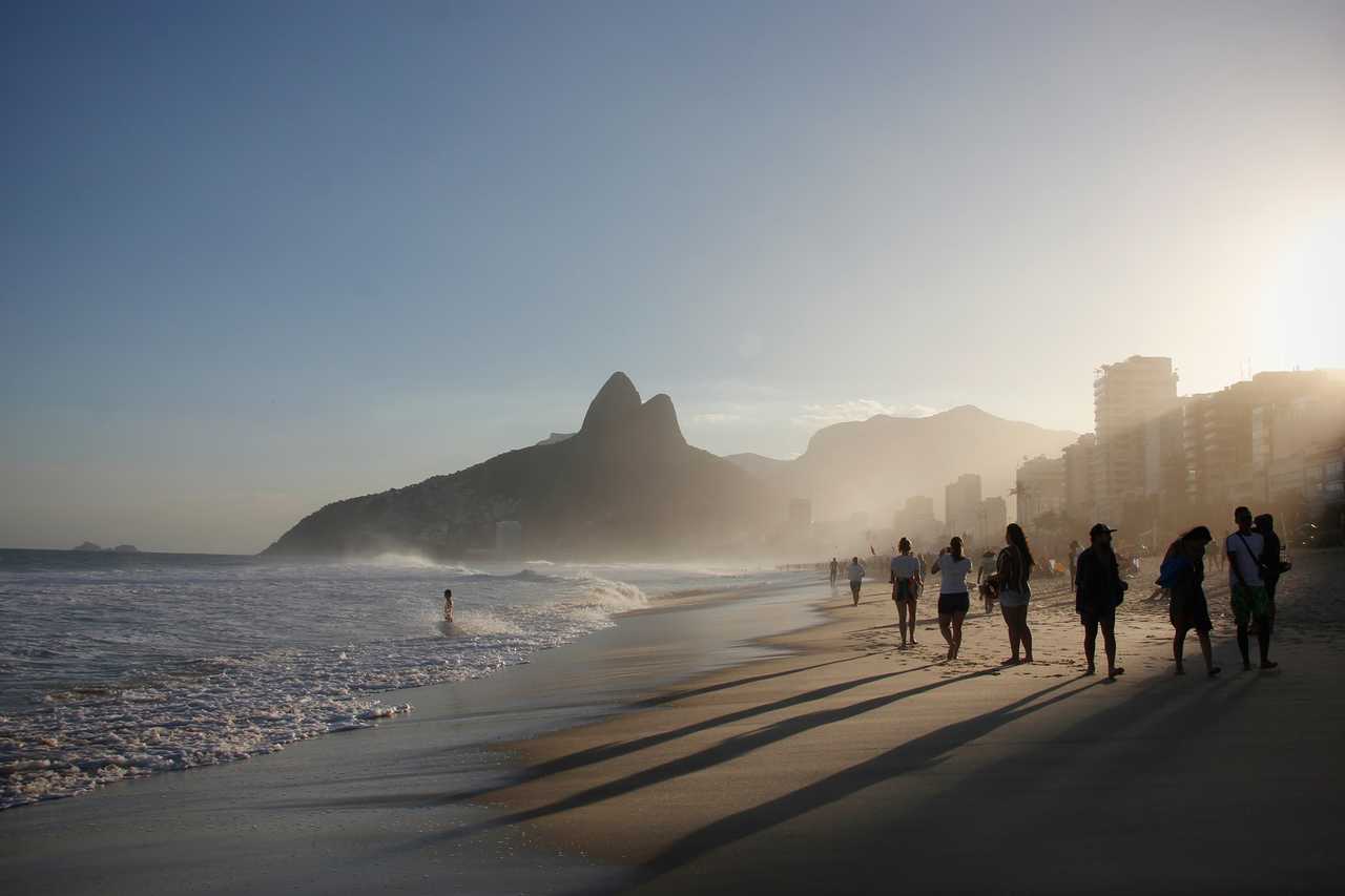 Plage d'Ipanema au coucher du soleil