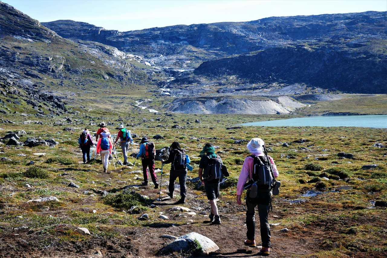 Randonné dans les fjords du Groenland l'été