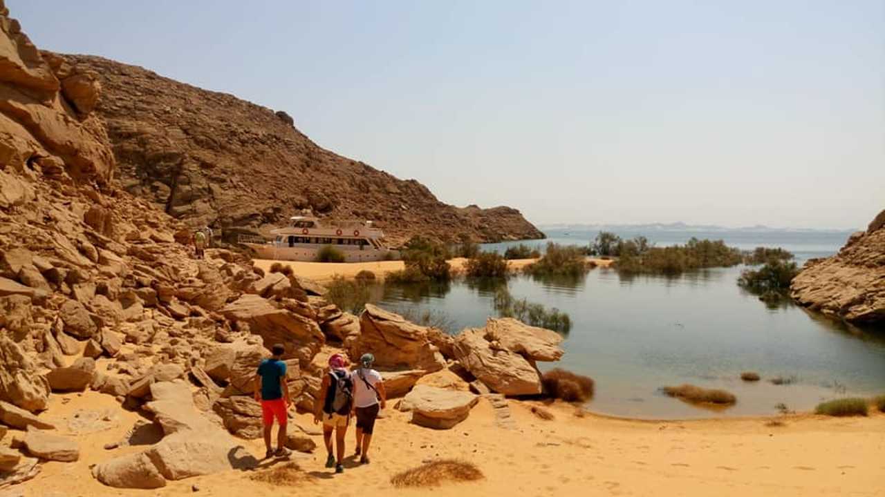 Randonnée le long du Lac Nasser, Egypte