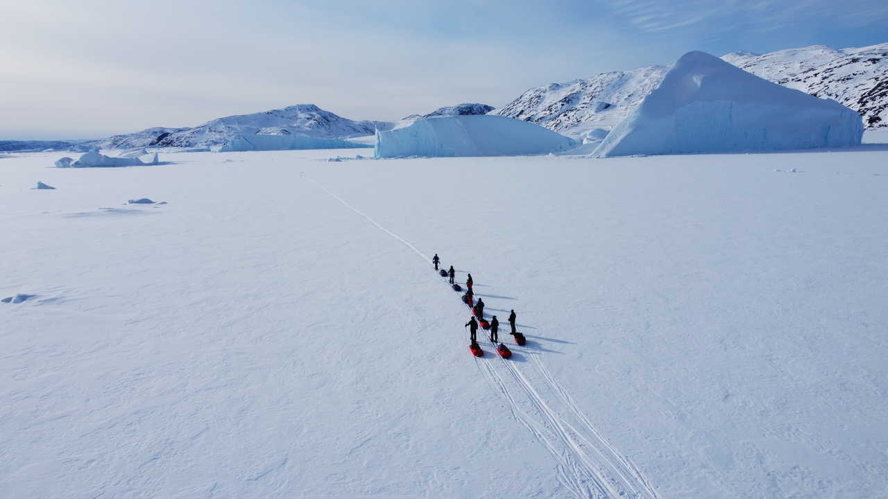 Randonnée l'hiver au Groenland avec pulka