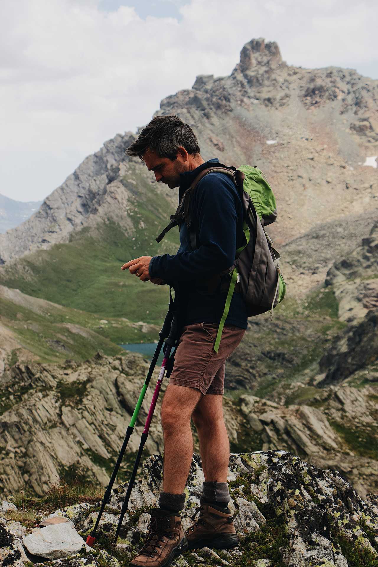 Randonneur dans le Queyras