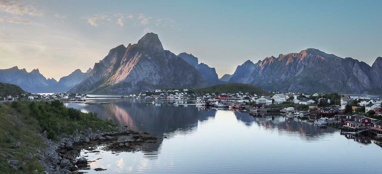 Reine aux îles Lofoten, Norvège