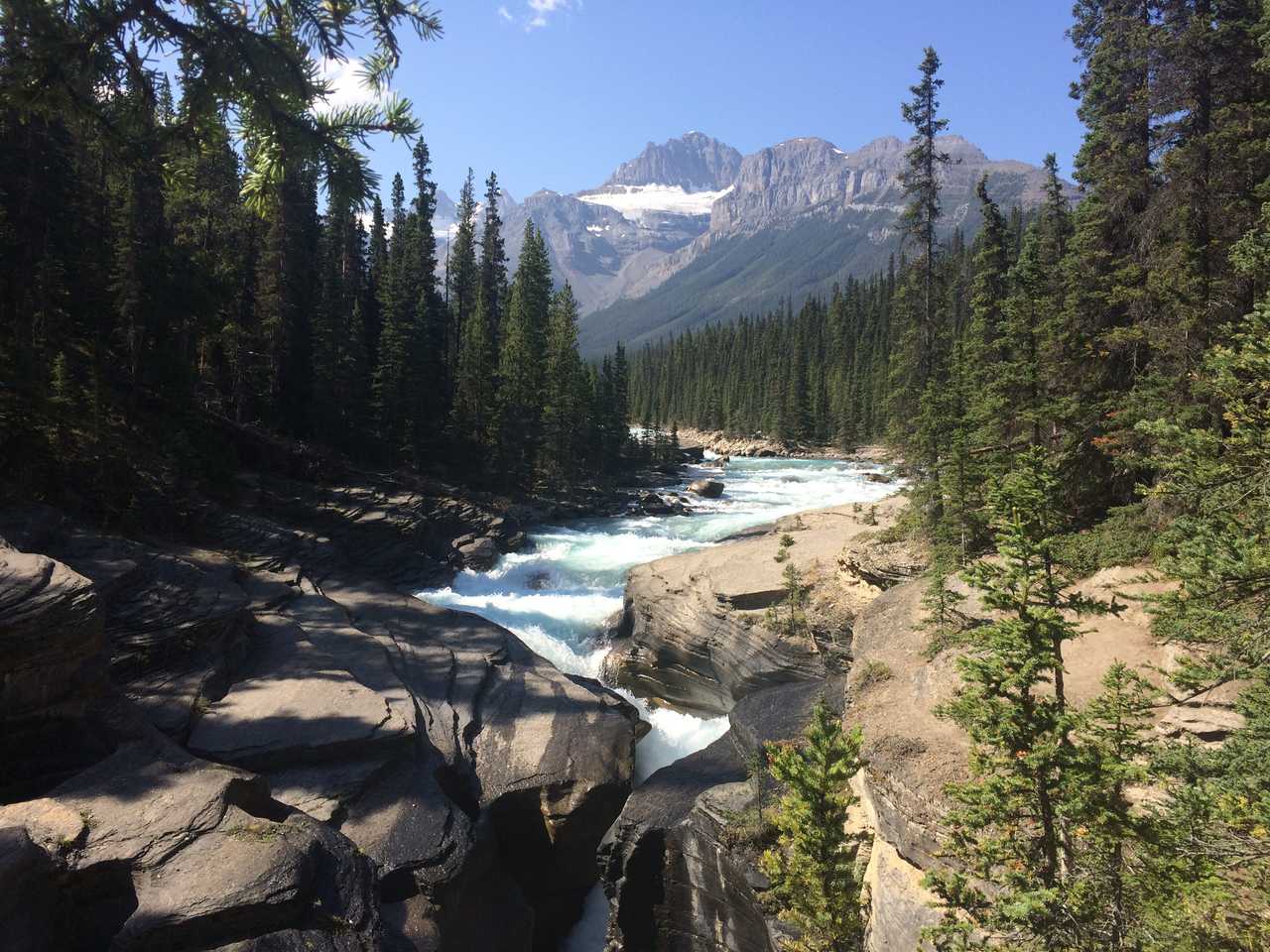 Rivière dans le parc de Clearwater au Canada
