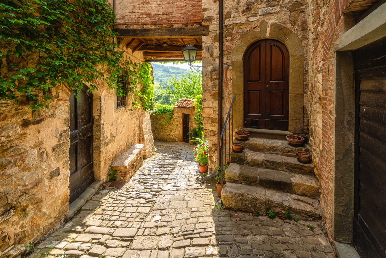 rue dans le village de Greve in Chianti en Toscane