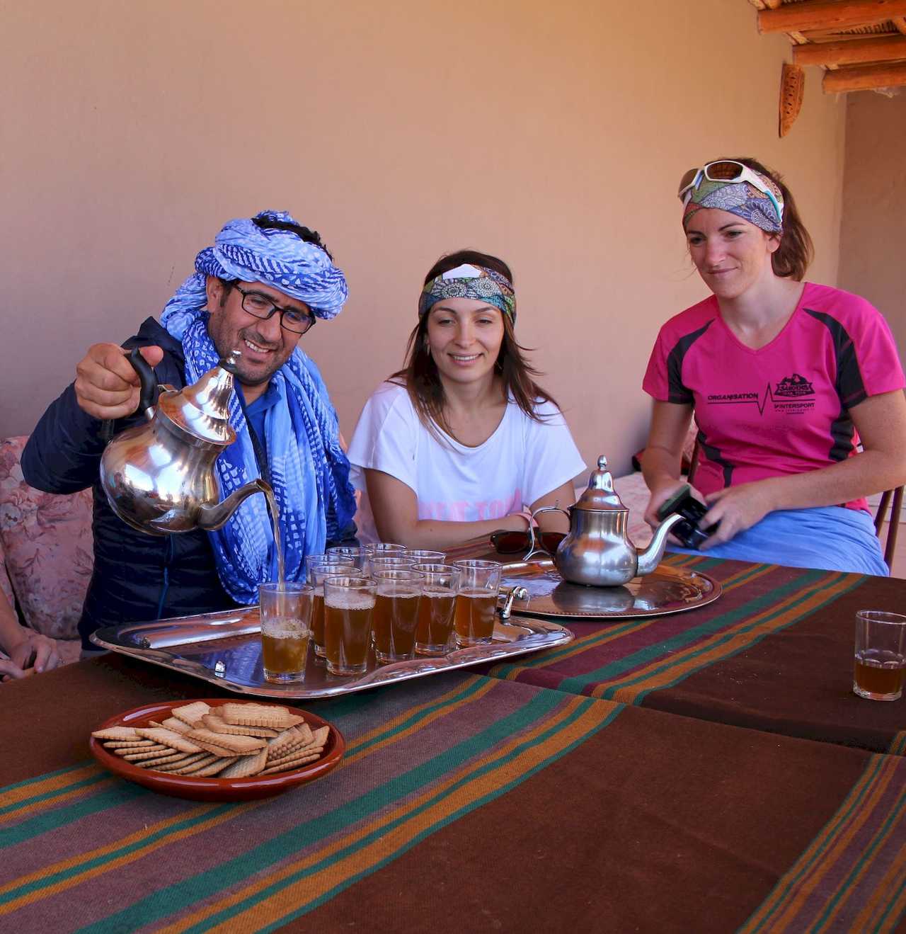 Service du thé, tradition, Maroc