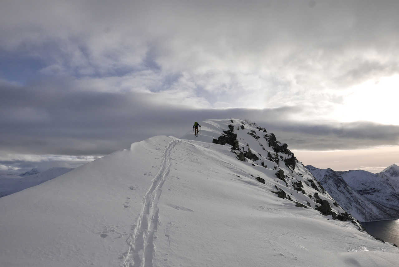 Ski de randonnée dans les Alpes de Lyngen et sur l'île de Senja ENORSK1