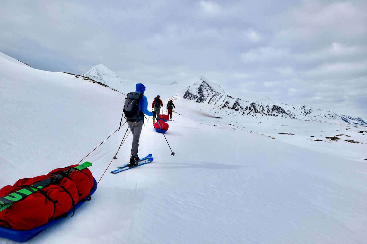 Ski-pulka en autonomie au Svalbard