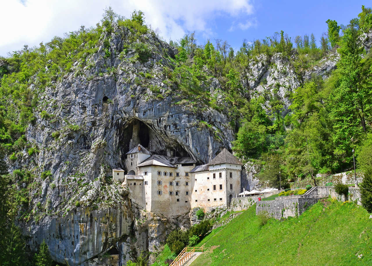 Slovénie château de Predjama
