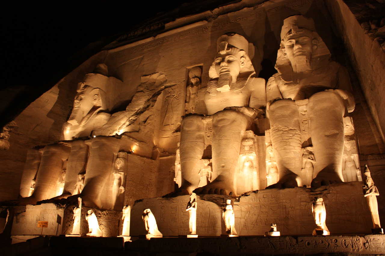 Son et lumière à Abou Simbel