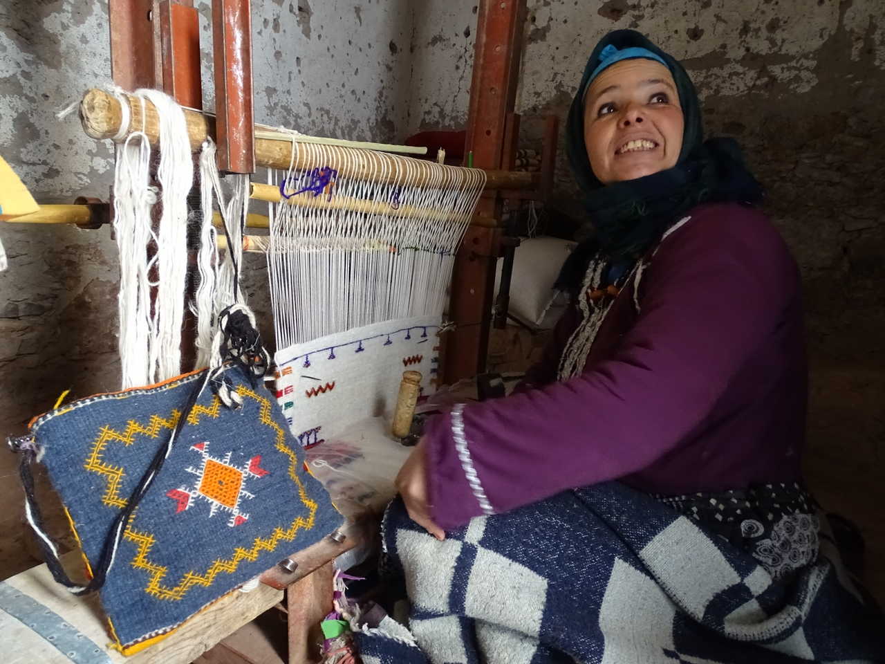 Tissage femme berbère, Siroua, Maroc