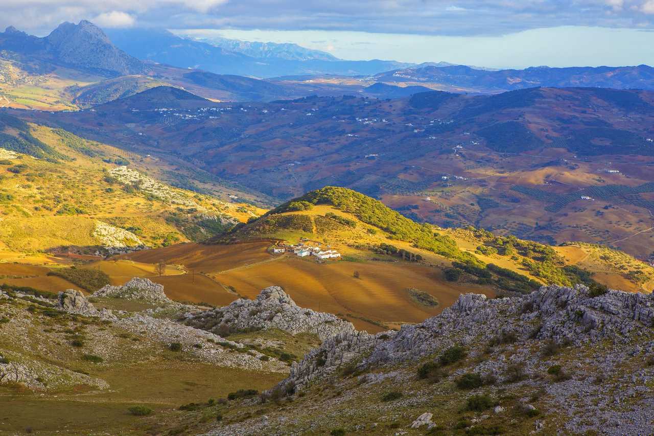 Trek dans les superbes montagnes andalouses en Espagne