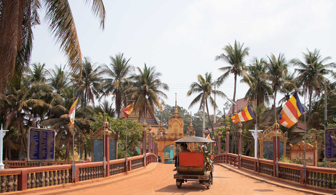 Tuk tuk dans la ville de Siem Reap au Cambodge