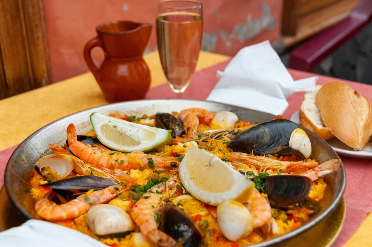 Une paella de la mer