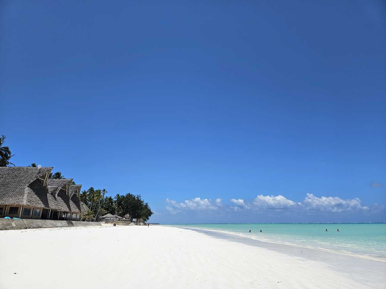 Une plage de sable blanc à Zanzibar