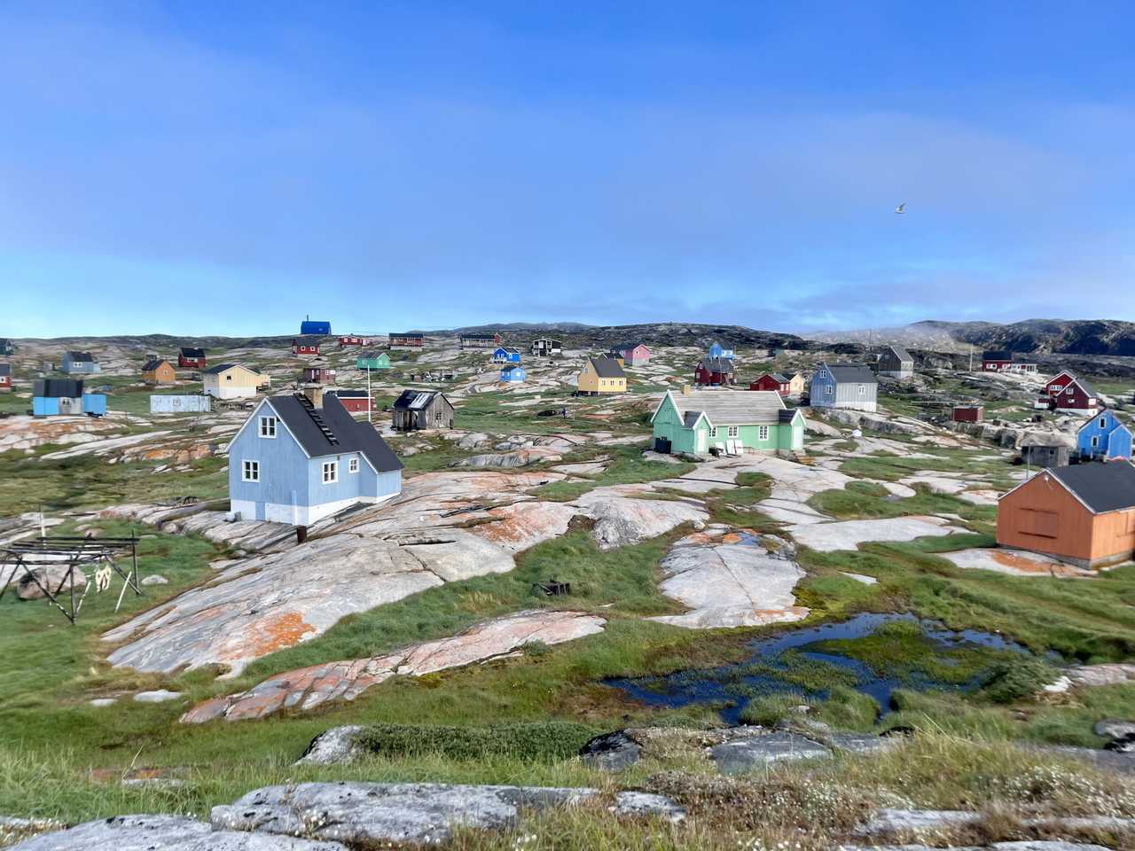 Village coloré sur la côte Ouest du Groenland